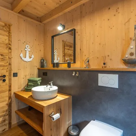 Domek alpejski Oberwald Chalets 3 *