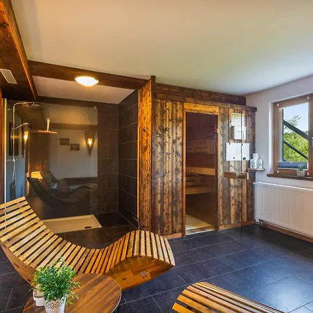 Oberwald Chalets 3 *